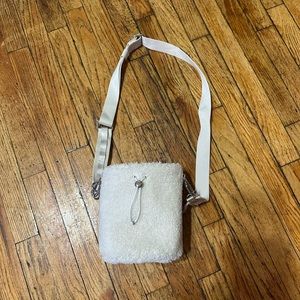 Lululemon Sherpa purse